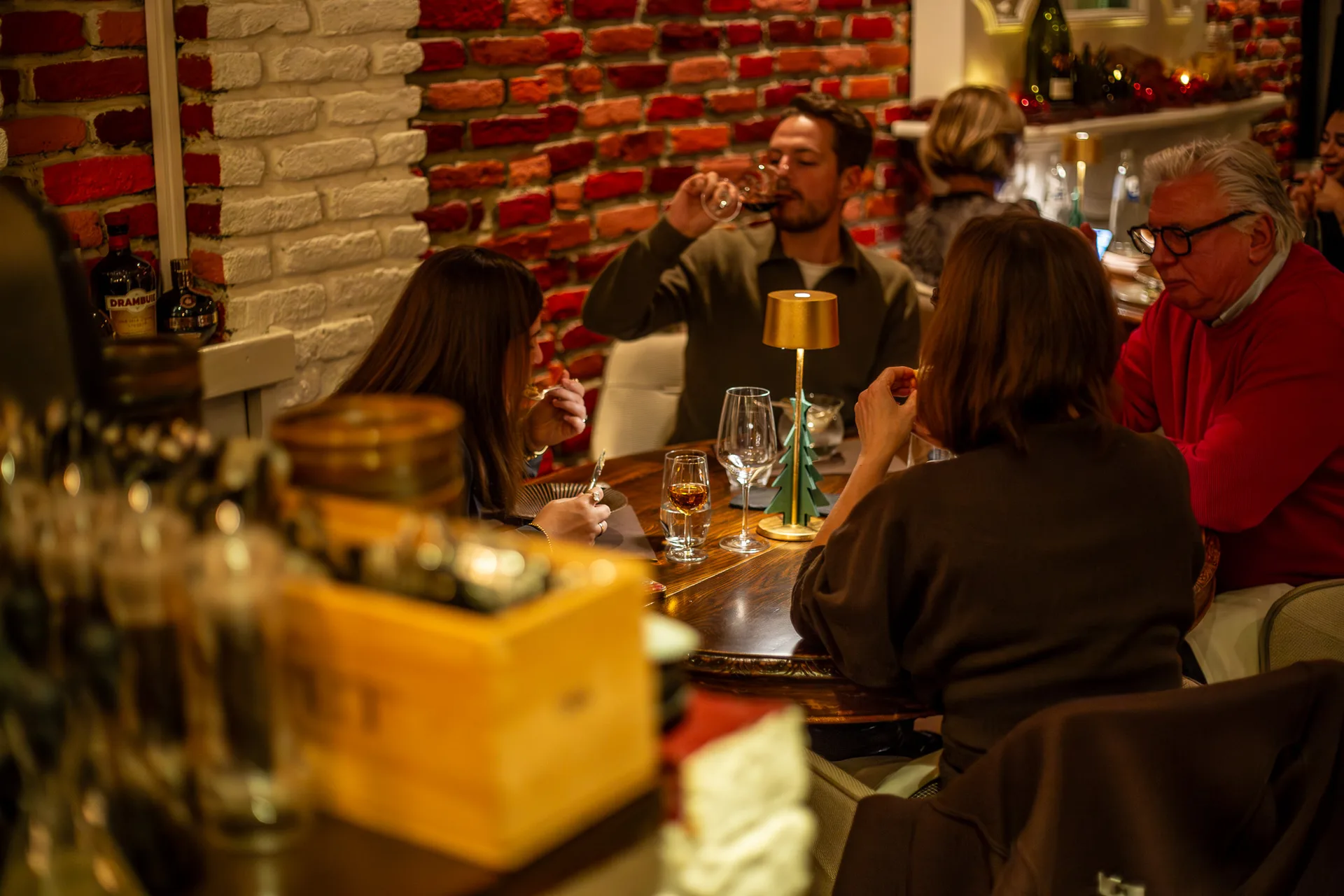 Restaurant 55 — atmosphere