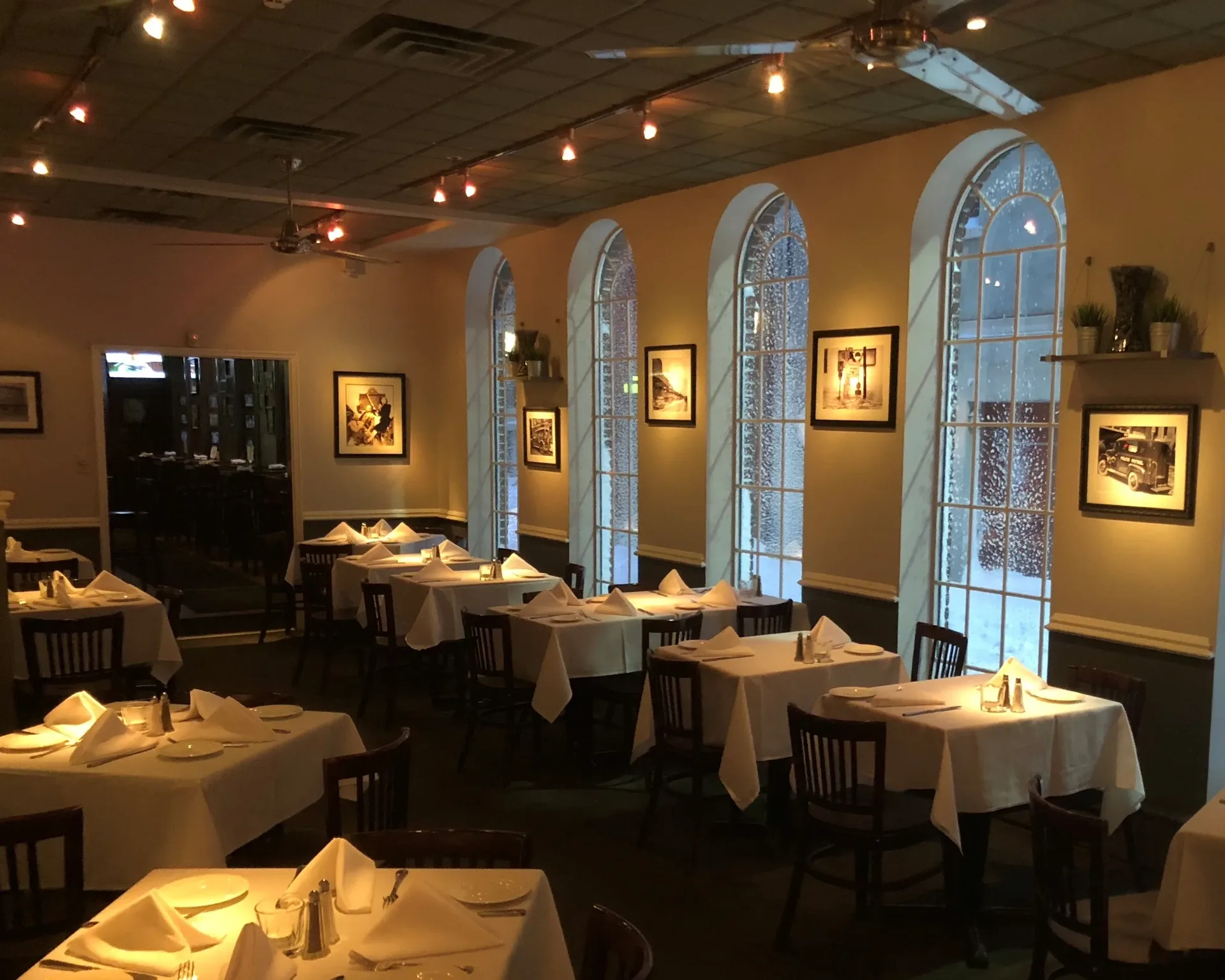 Court Street Restaurant & Bar — photo 21