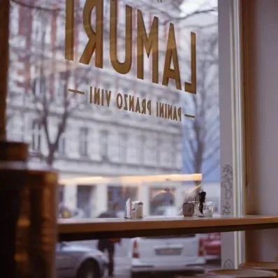 Salumeria Lamuri — atmosphere