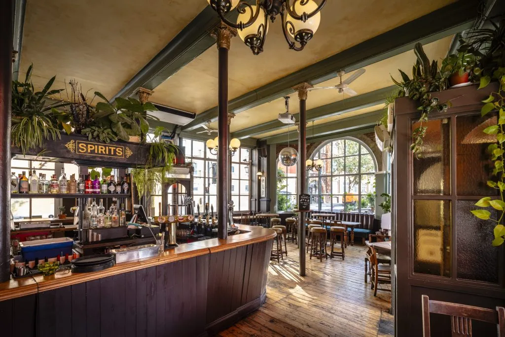The Roebuck — photo 31