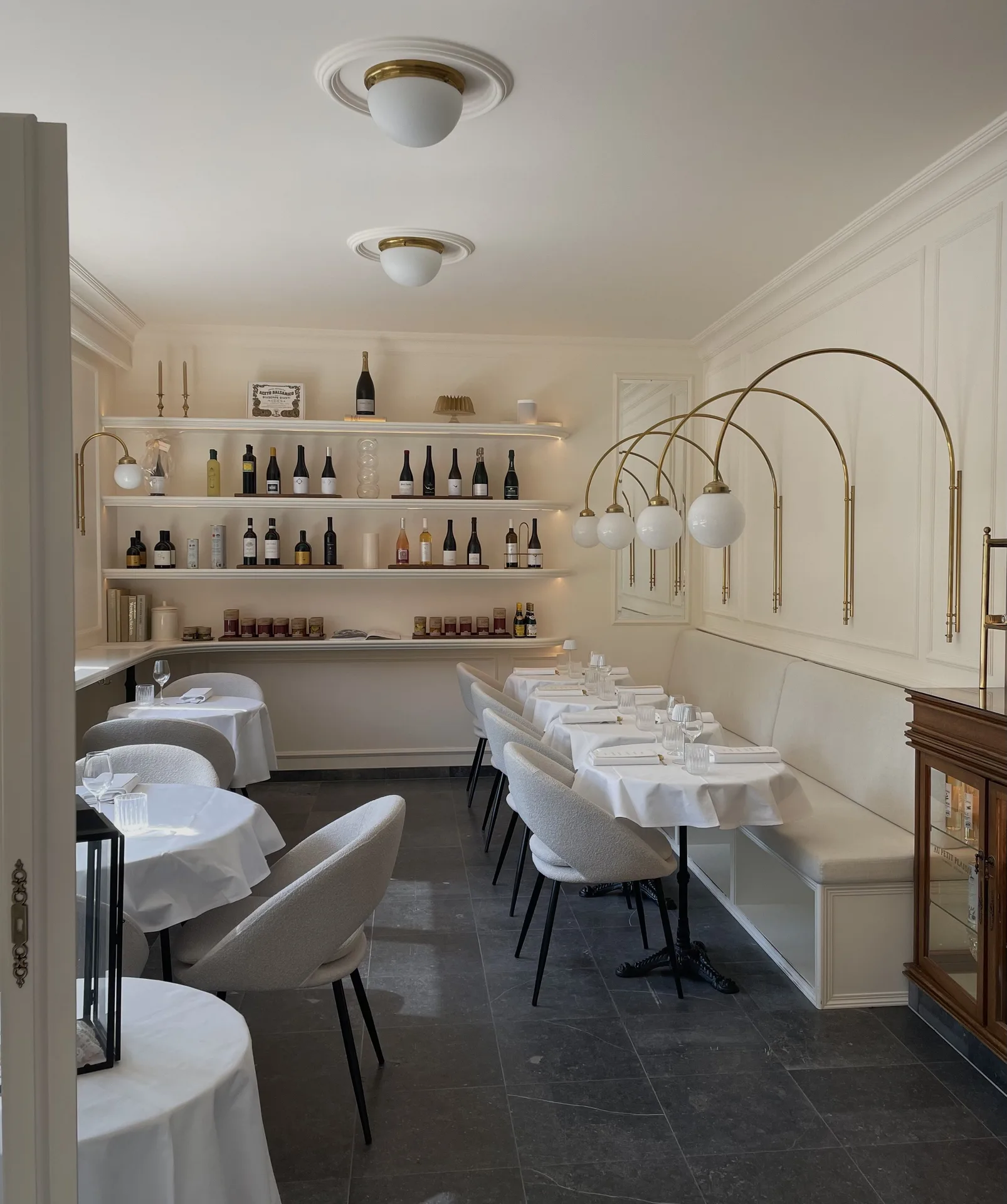 Au Petit Plaisir — photo 9