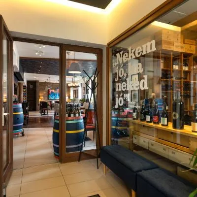 Macok Bistro — photo 50