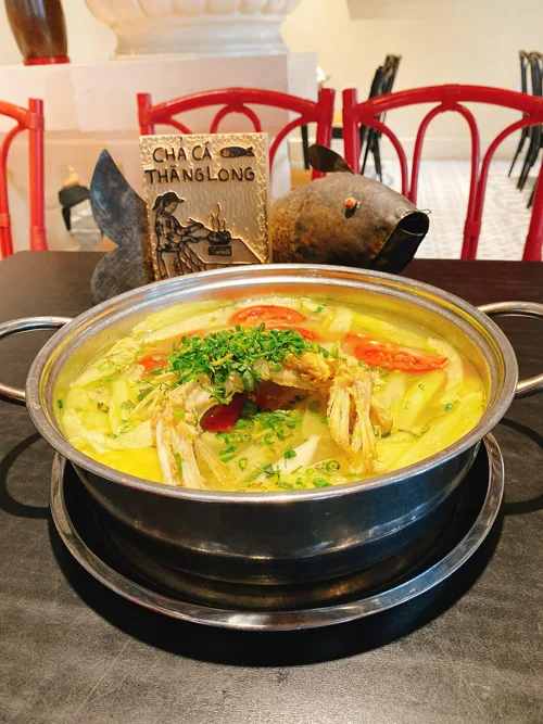 Chả Cá Thăng Long (6B Duong Thanh Street) — food