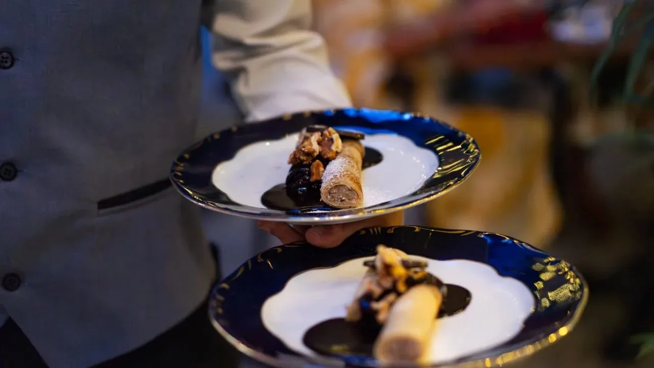 Gundel Cafe Patisserie Restaurant — photo 36