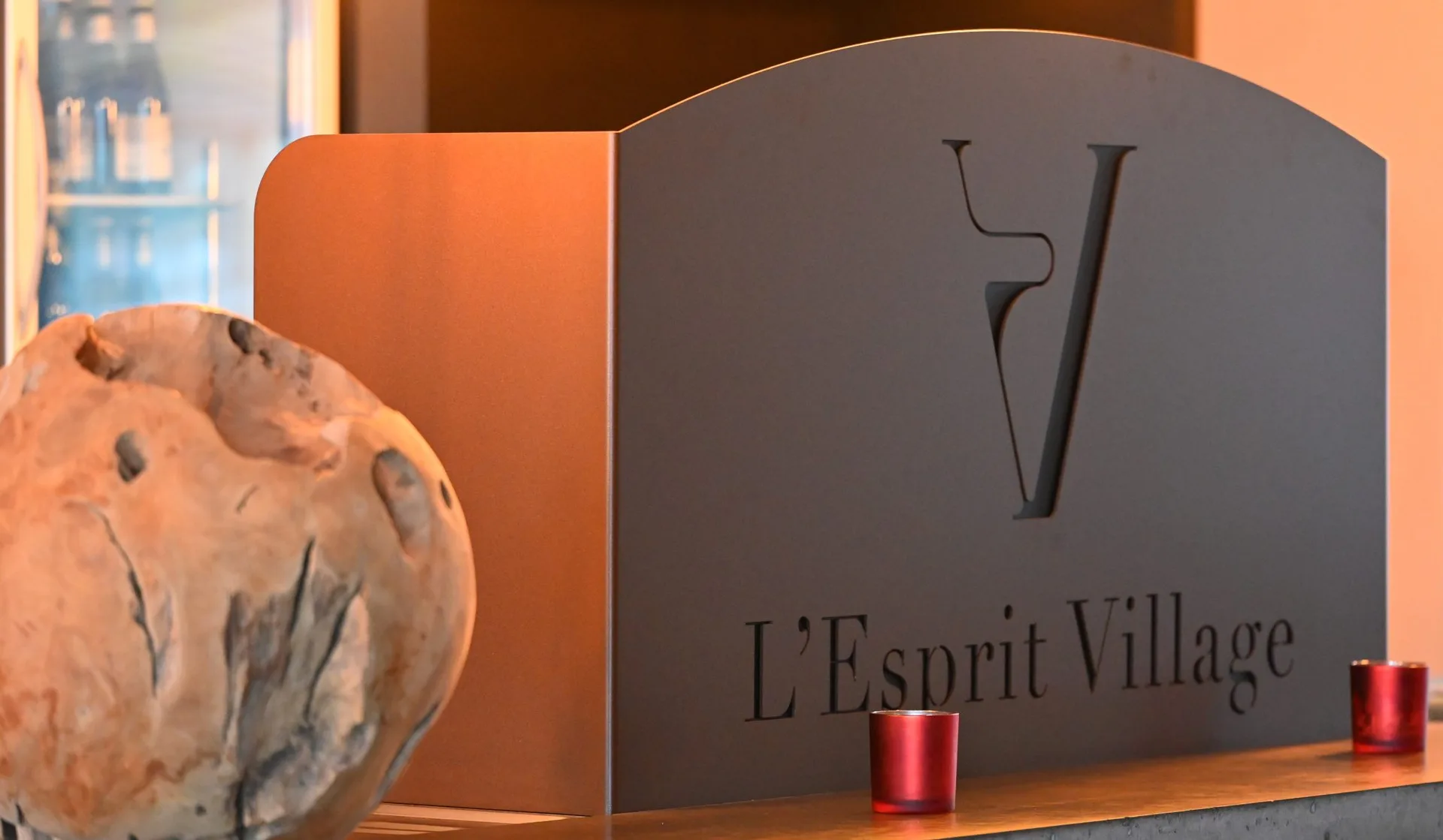L'Esprit Village — atmosphere