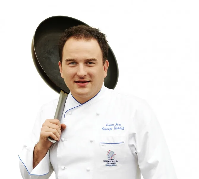 Ošterija Debeluh — kitchen