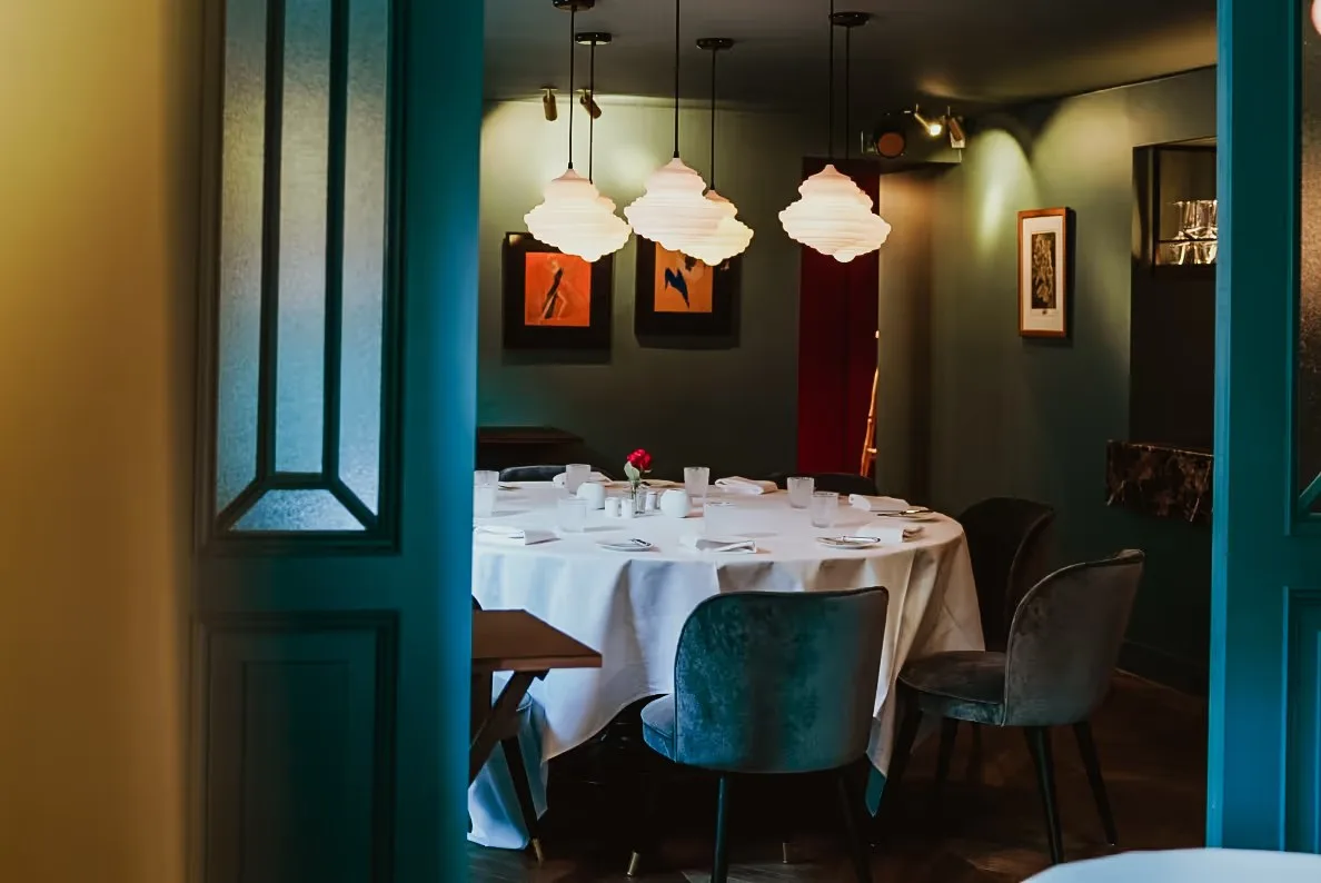 Le Grand Verre, Bruz