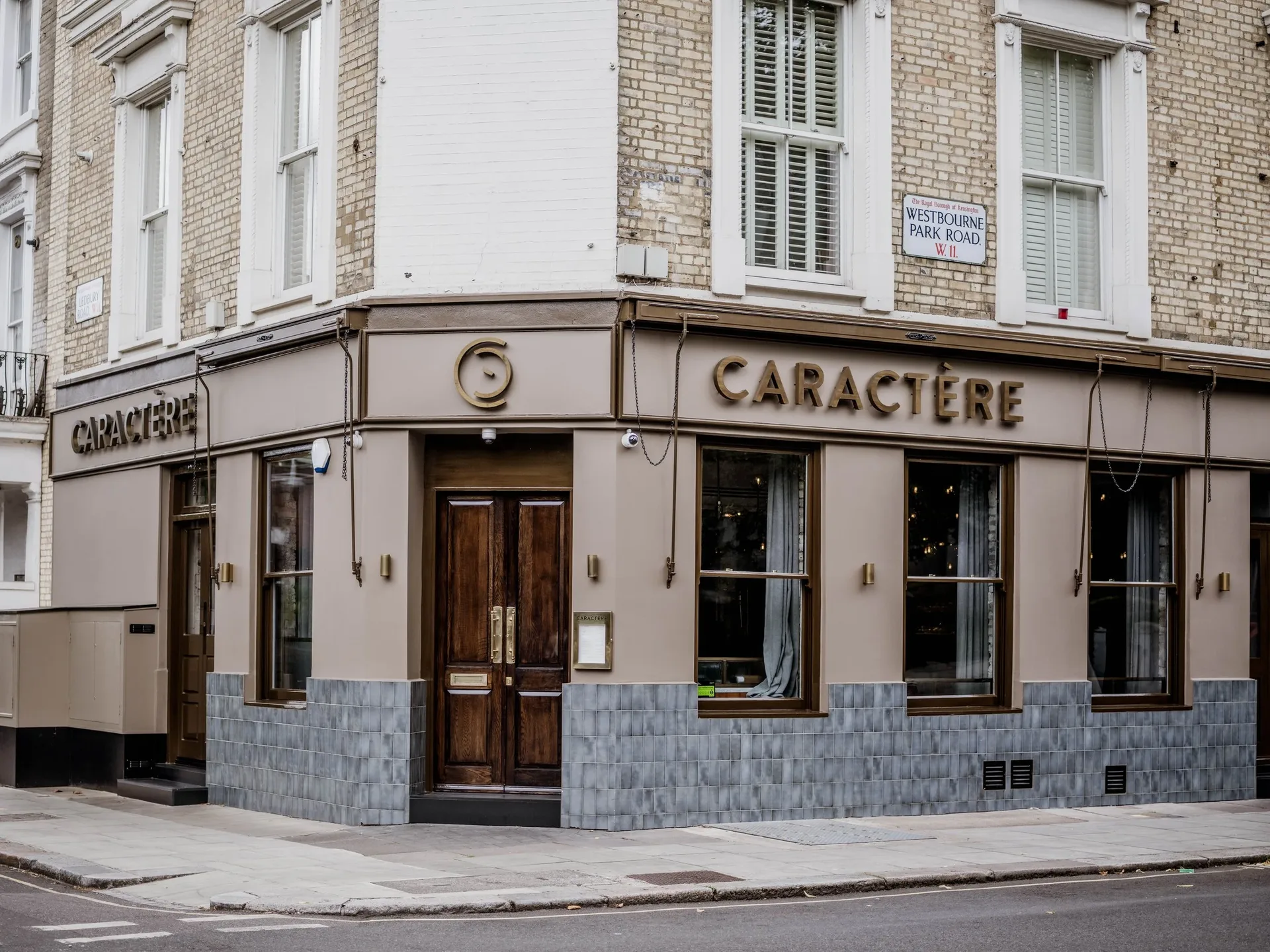 Caractère — photo 132
