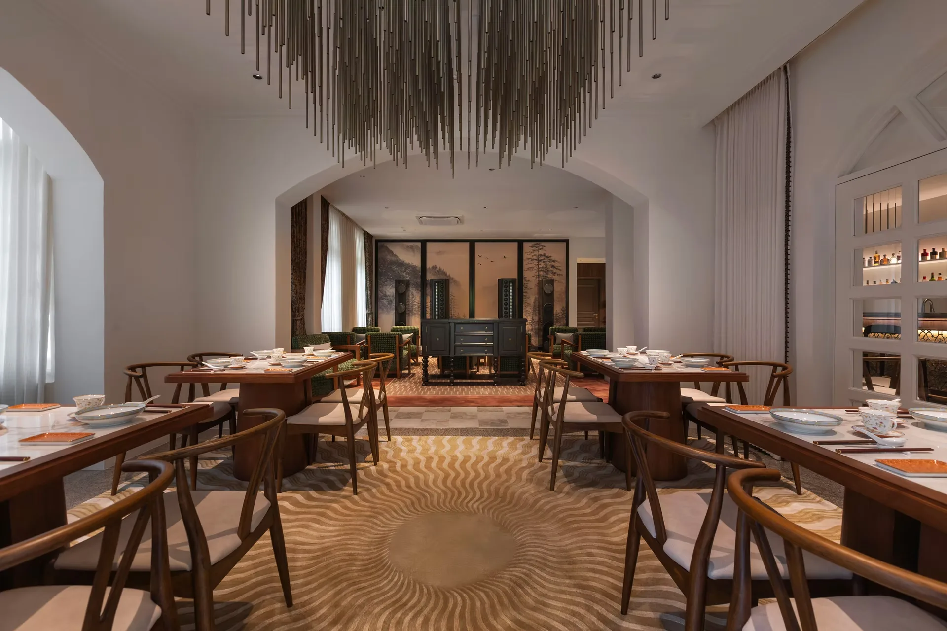 Communal Table by Gēn — atmosphere