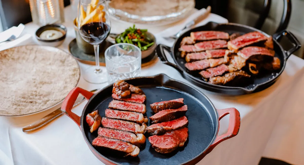 C.E.O. baas van het vlees — food