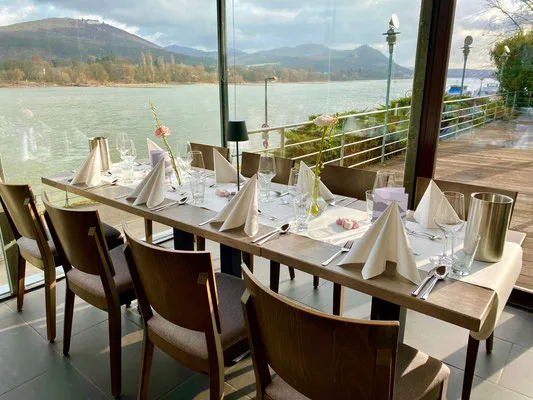 Bastei Restaurant — atmosphere