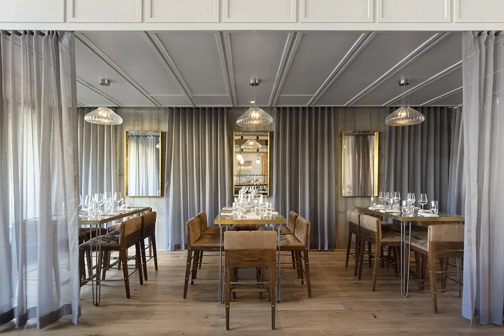Oak + Violet Restaurant — photo 38