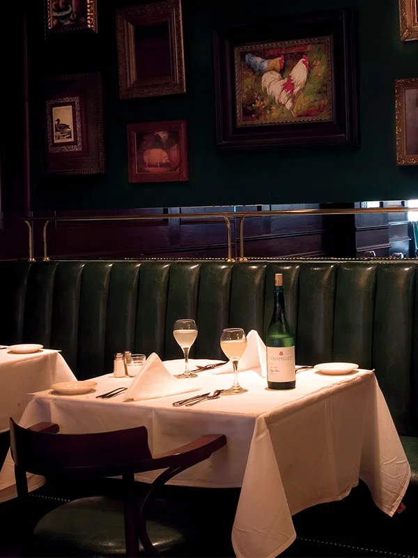 Mr. B's Bistro — atmosphere