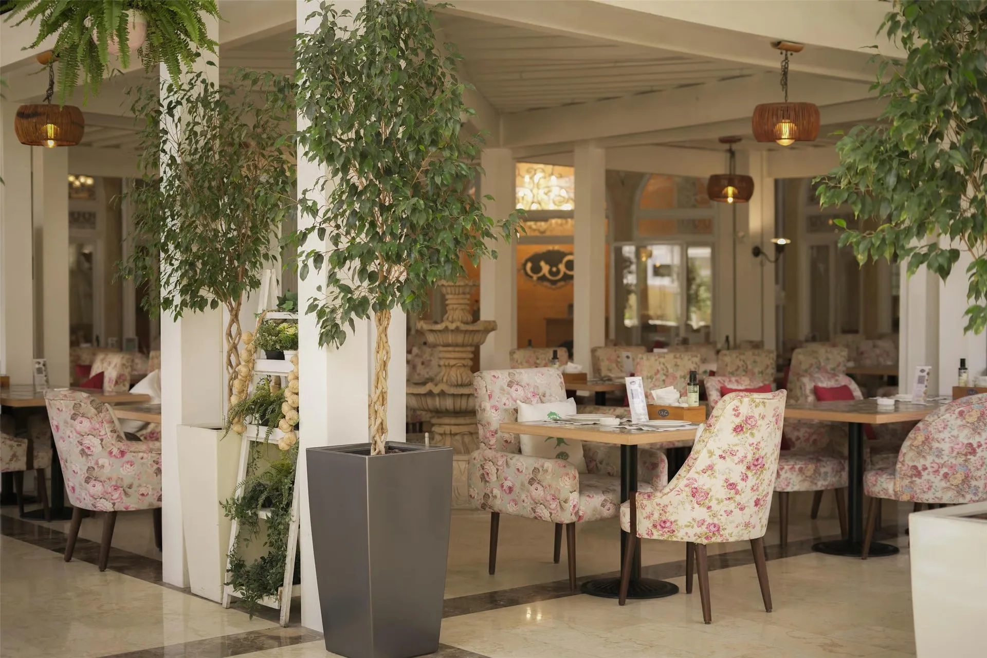 Enab Beirut - Kempinski Al Othman Hotel Al Khobar — photo 7