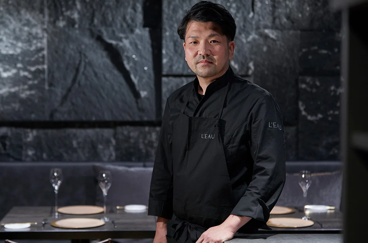 L'EAU — kitchen