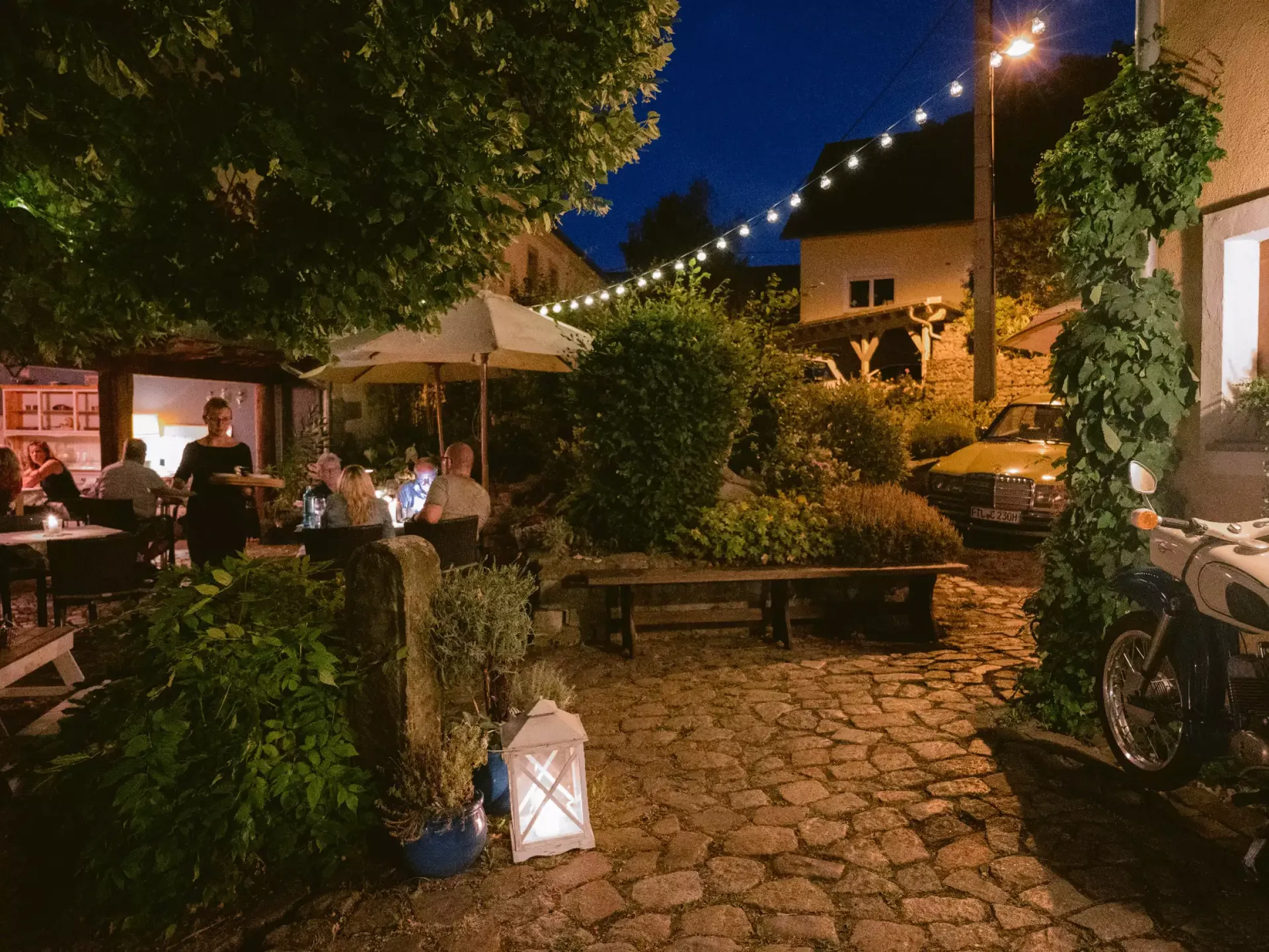 Brasserie Ehrlich — atmosphere