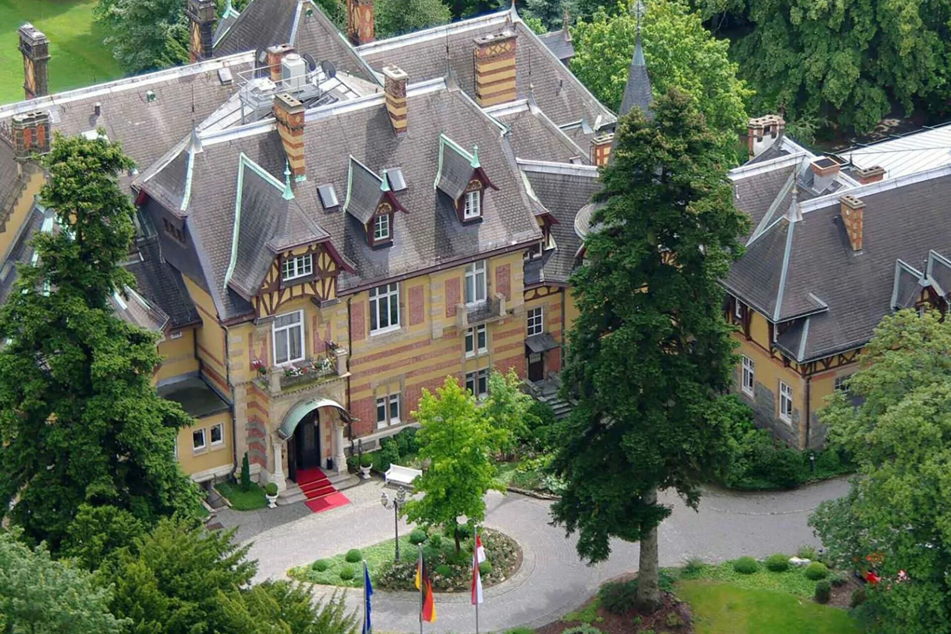 Villa Rothschild Grill & Health — photo 71