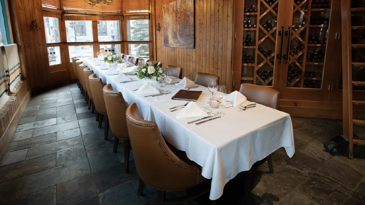 Maple Leaf Grill & Lounge — photo 27