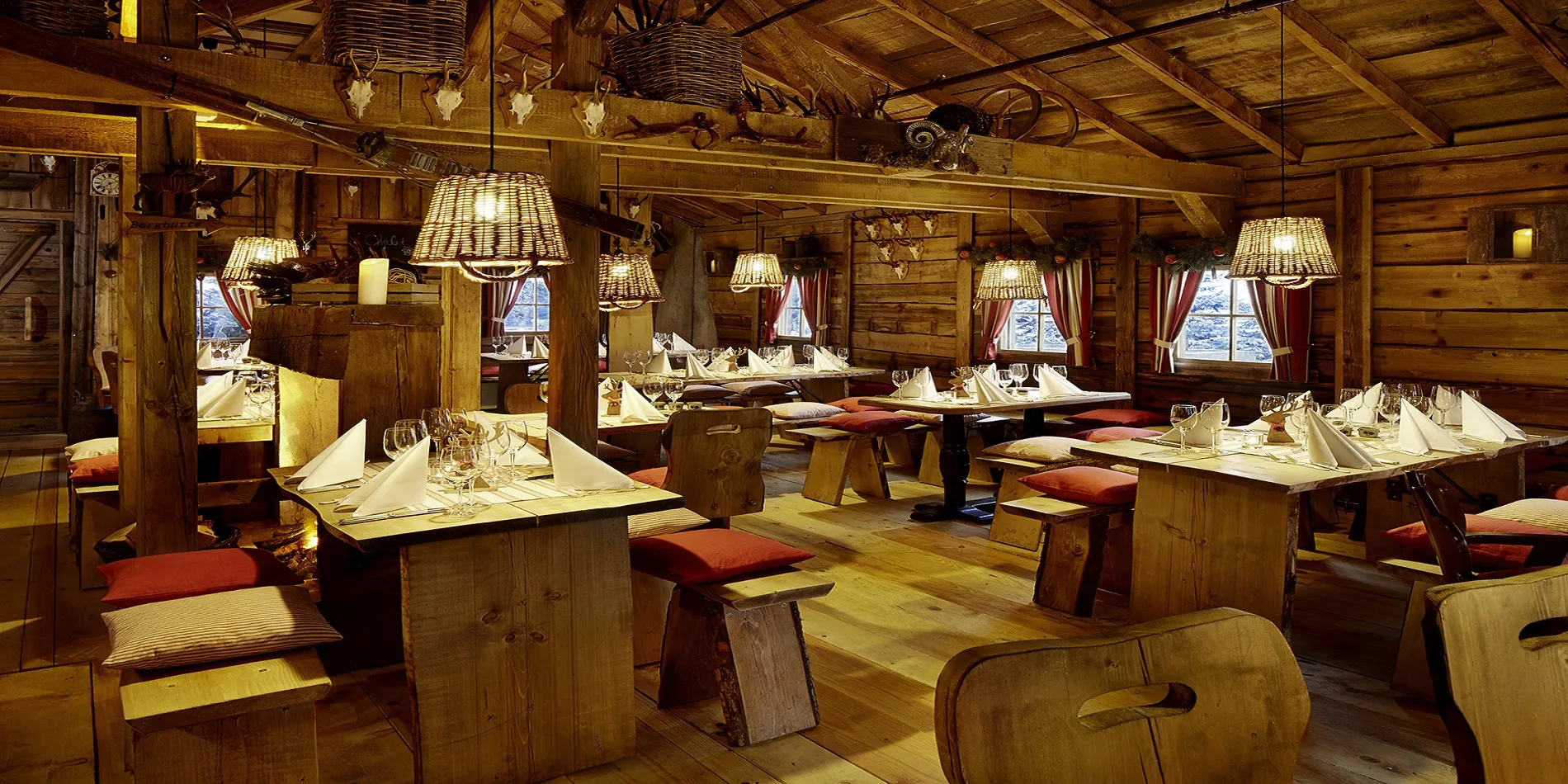 Colombi Restaurant Zirbelstube — photo 28