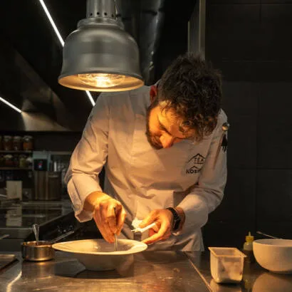 Téa del Kosmo — kitchen
