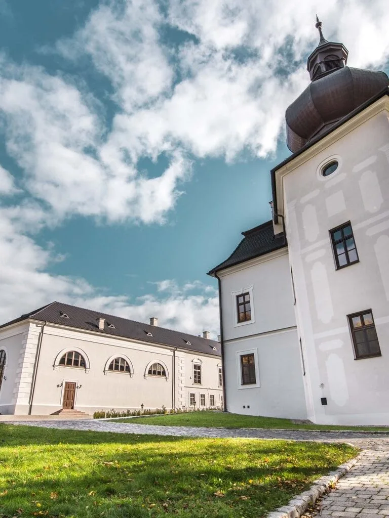 Reštaurácia SONGE Chateau Appony — photo 42