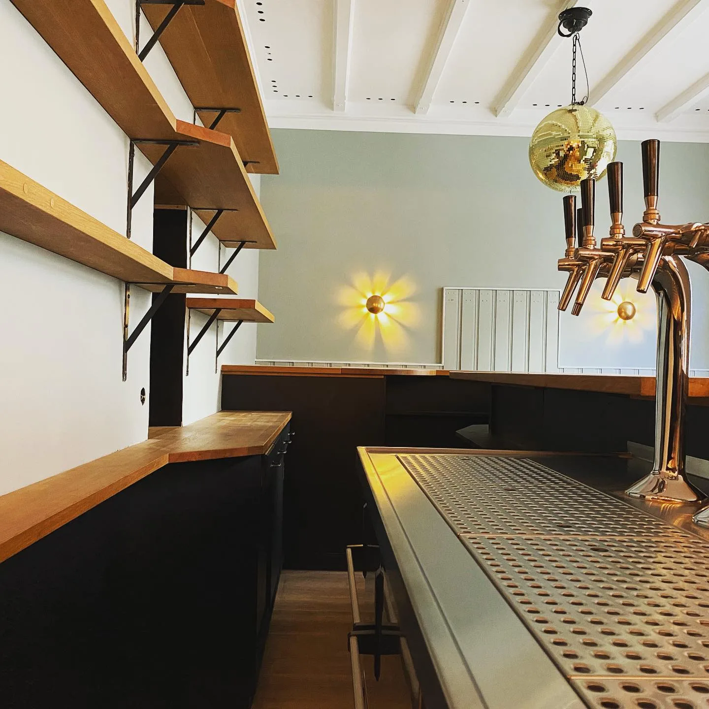 OWLs Bar &amp; Restaurant — photo 14
