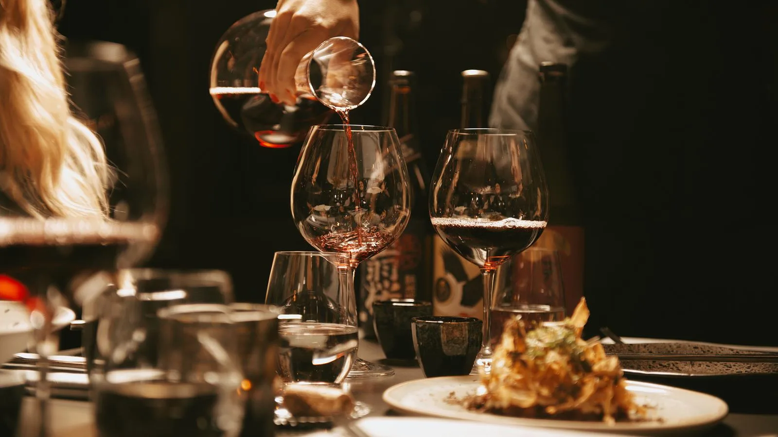 The Lamp Restaurant — atmosphere