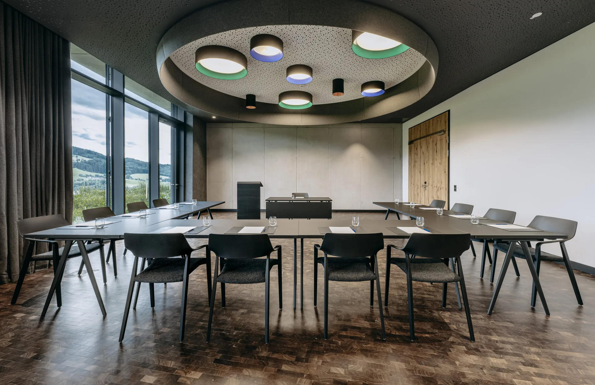 LUISE — photo 21