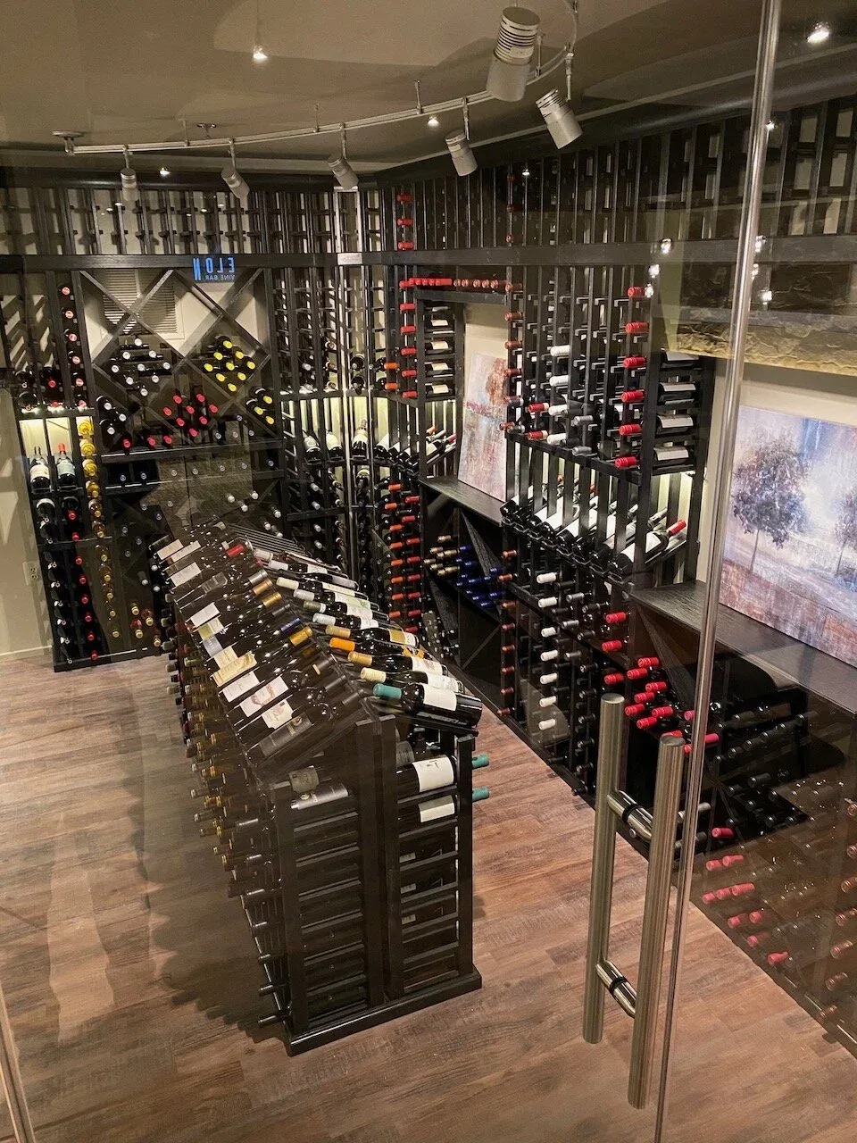 Echelon Wine Bar — photo 21