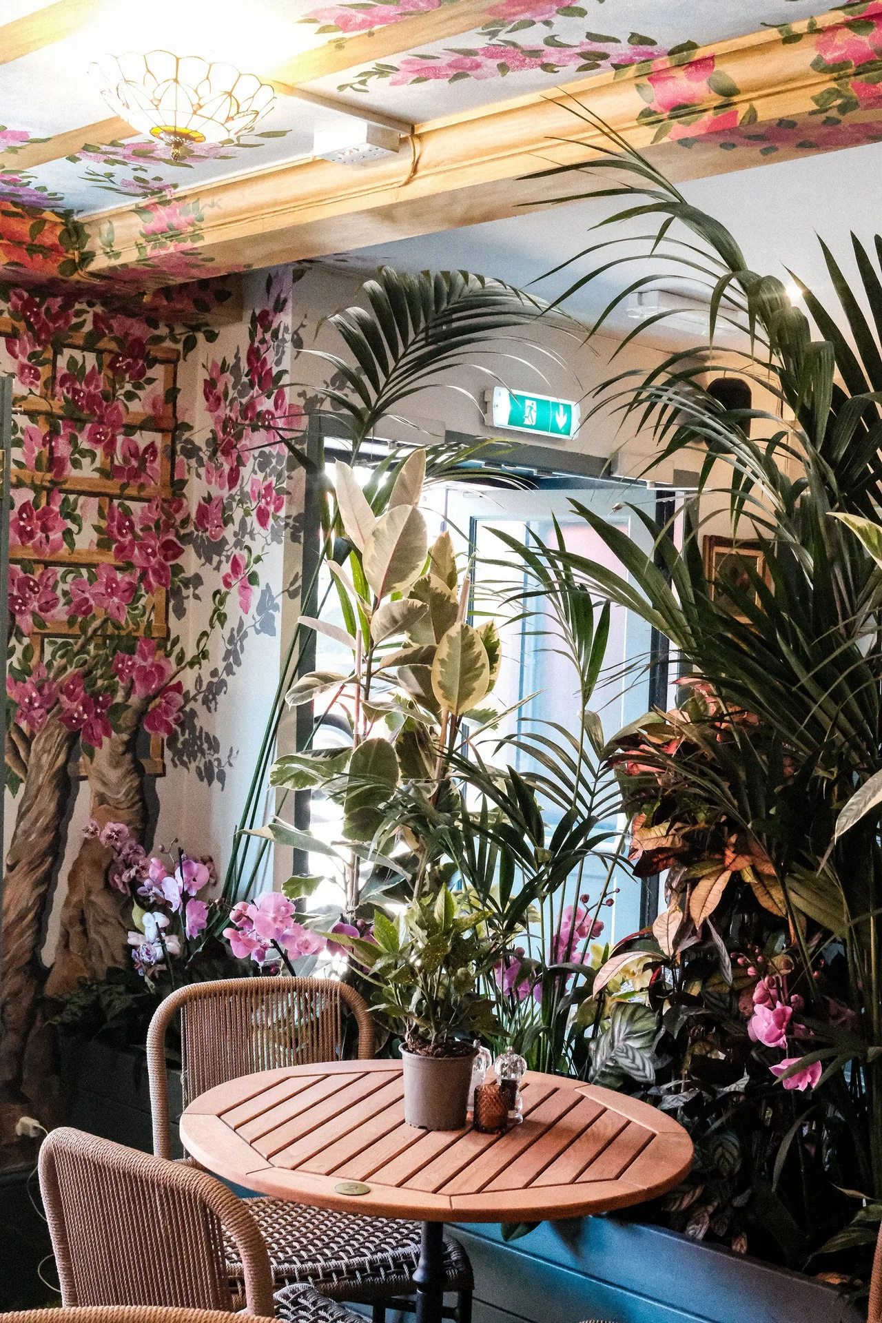 The George — photo 30