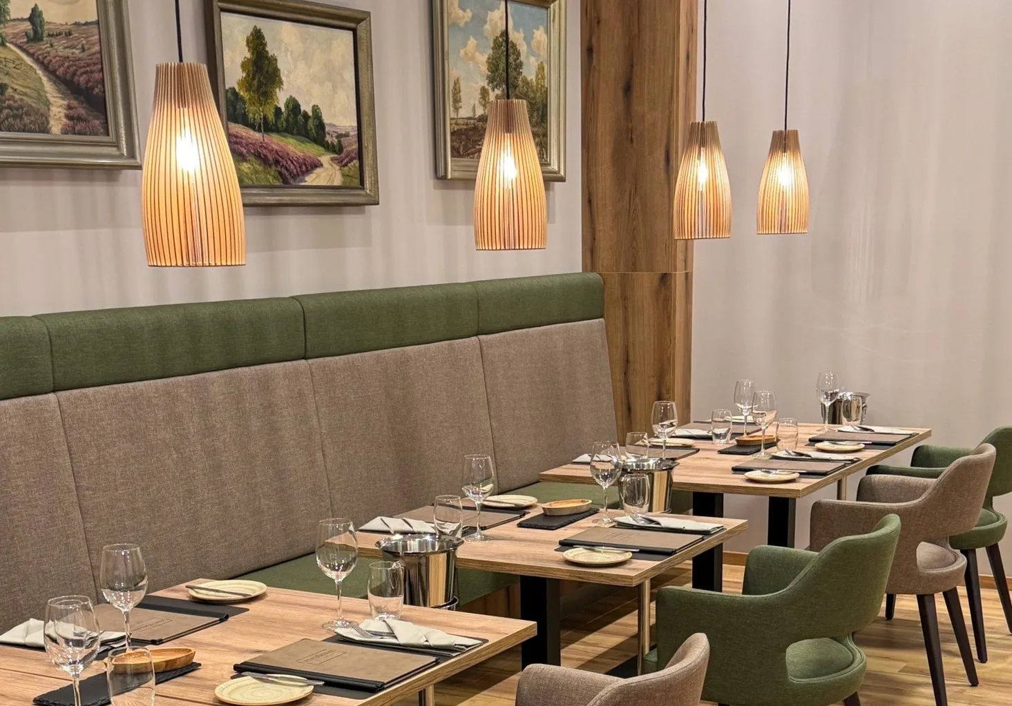 Restaurant Ernestinum — atmosphere