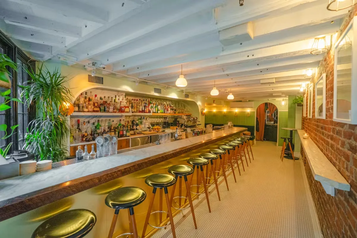 Residents Cafe & Bar — photo 21