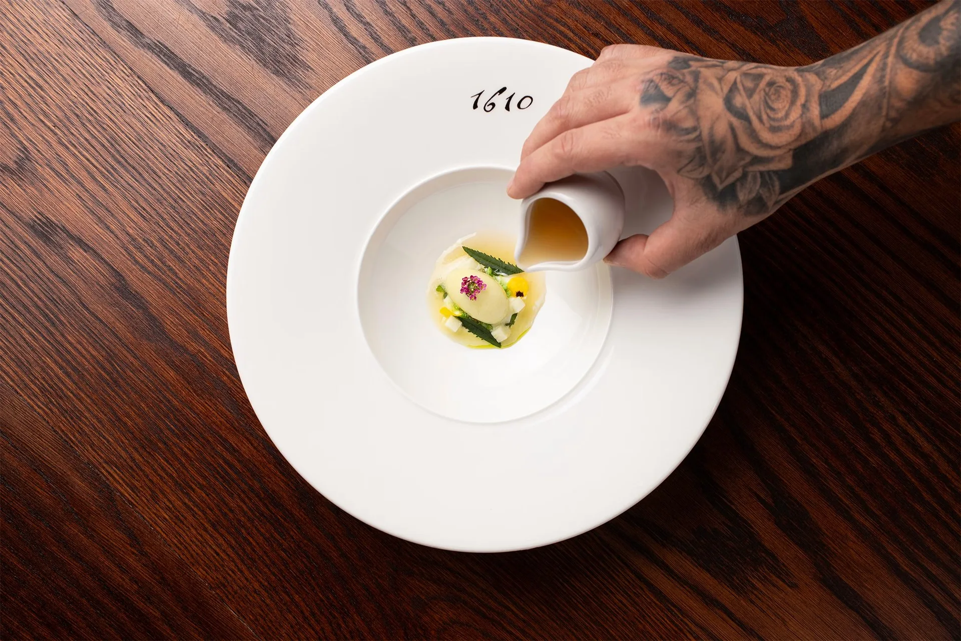1610 by Fraser Cameron — photo 91