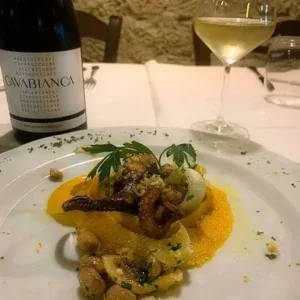 Coppola Rossa, Manfredonia