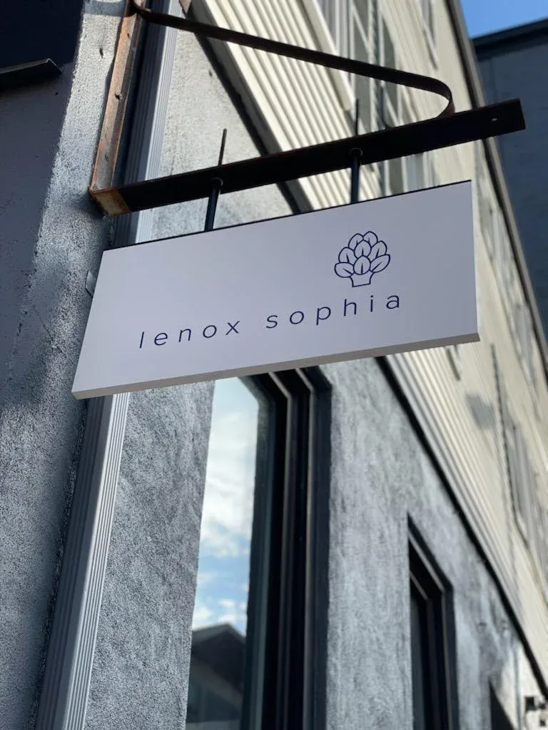 Lenox Sophia — photo 5
