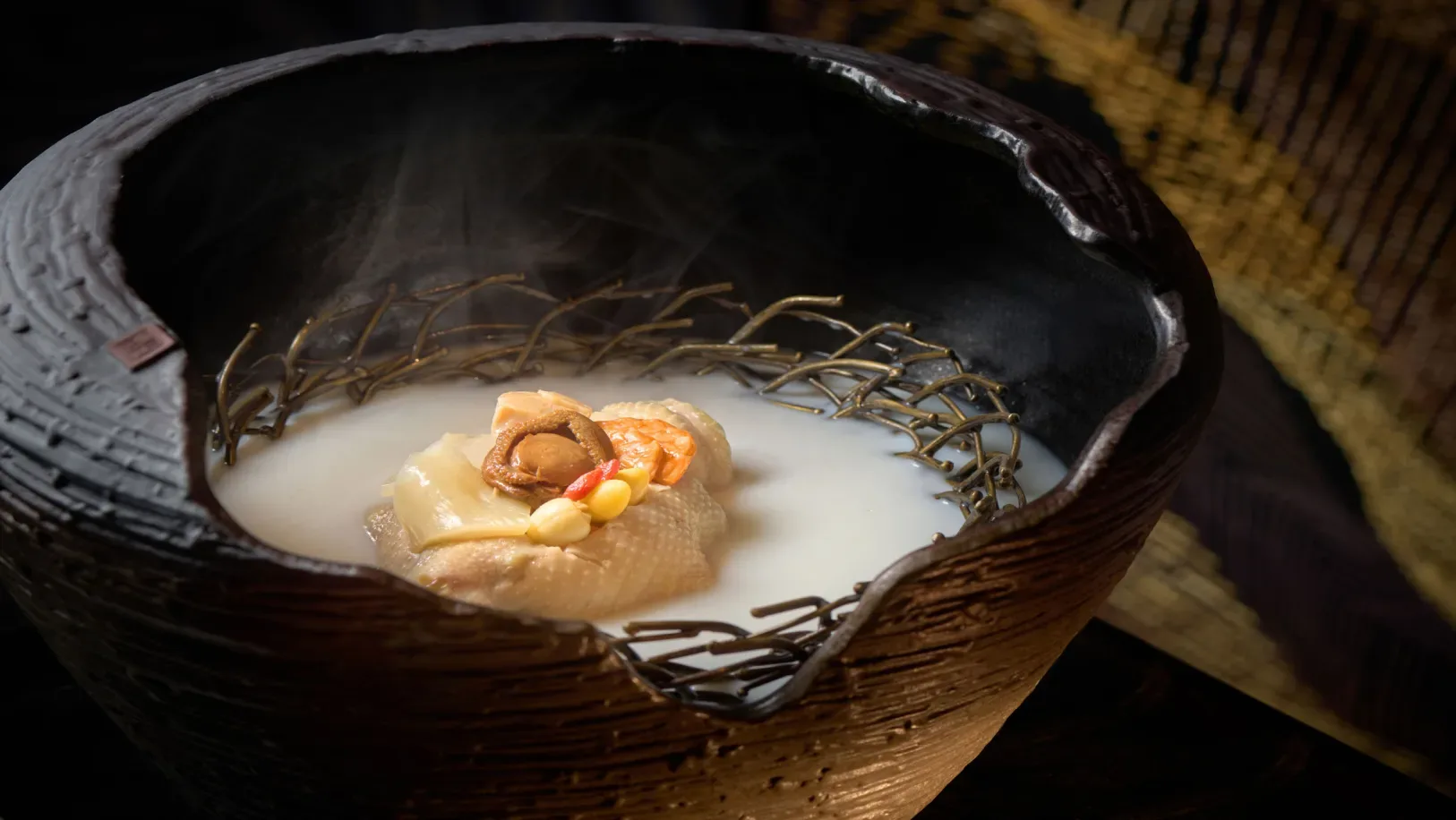 Pearl Dragon, Taipa