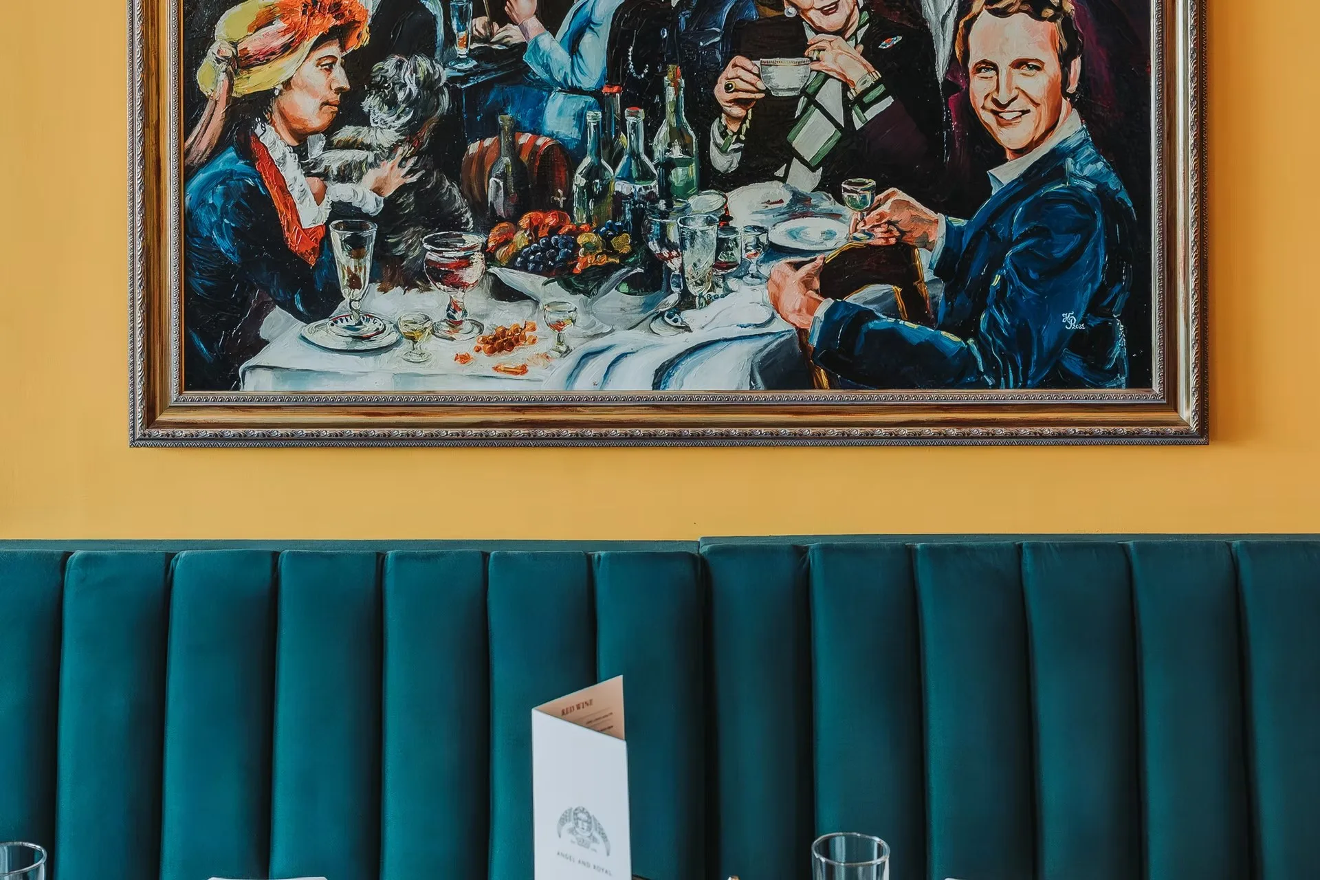 Angel and Royal Hotel — photo 14