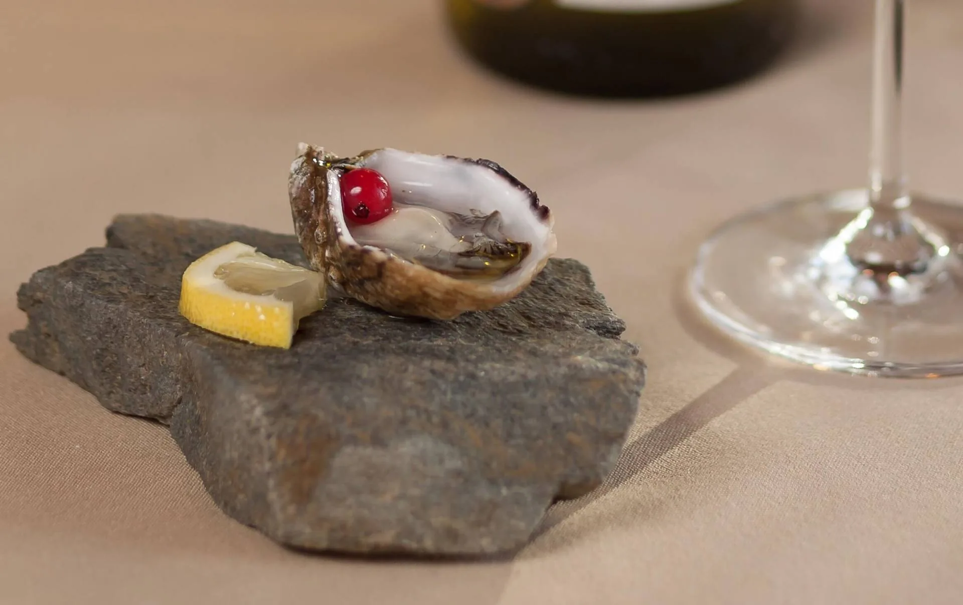 The Oyster Bar on Chuckanut Drive — photo 11