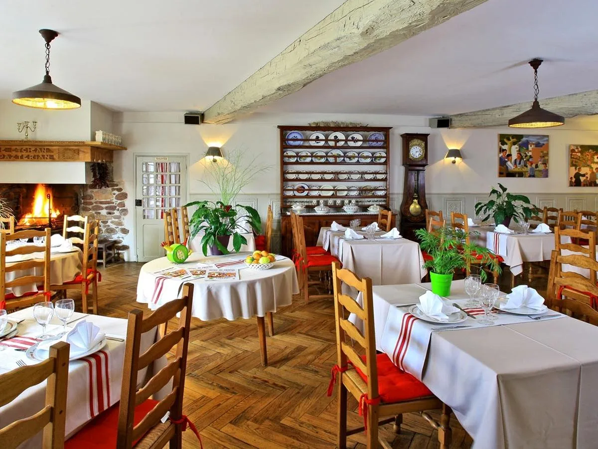 La Taverne Besson — photo 18
