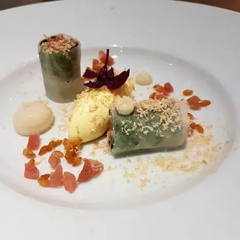 Carré d'herbes — food