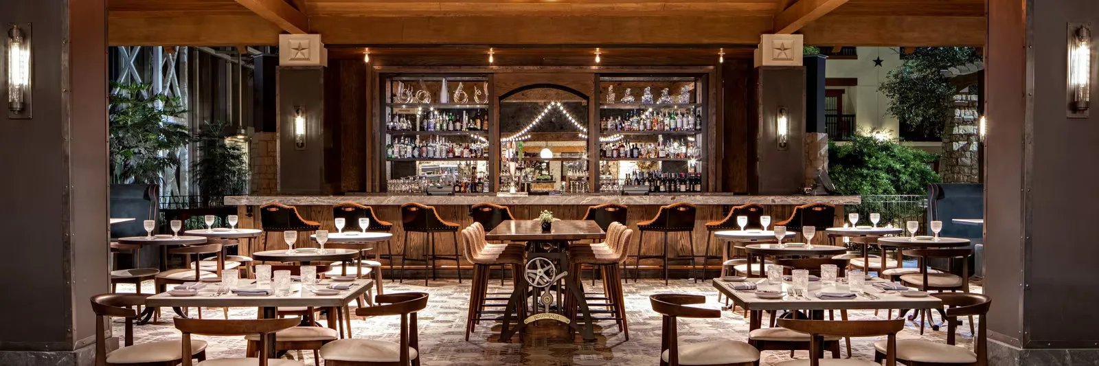 Old Hickory Steakhouse — atmosphere