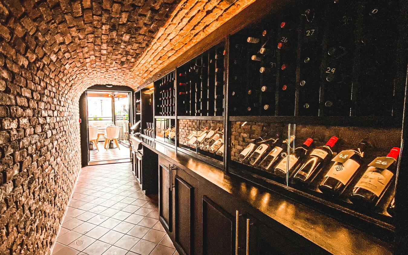 Upstairs at the Grill — photo 9