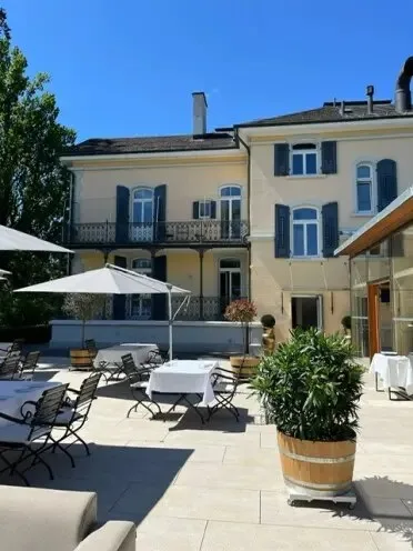 Villa am See — atmosphere