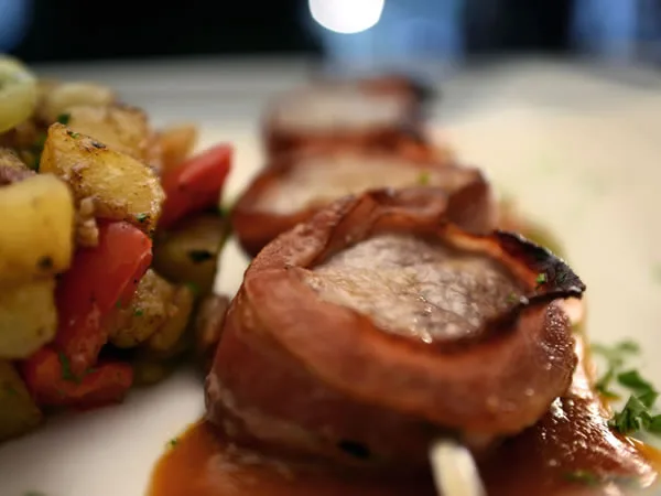 Alma & Körte Étterem — food