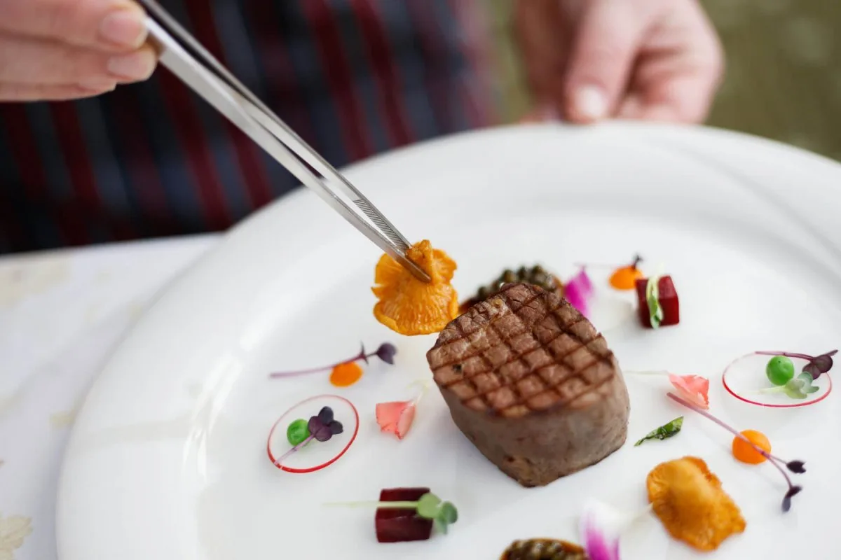 Wellness Hotel Borovica, Hotelová Reštaurácia — food