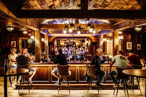 Bootleggers Lodge — photo 9