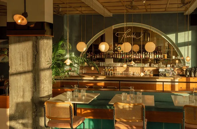 Florida Food Bar — atmosphere