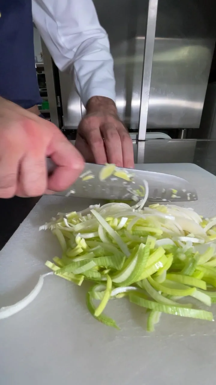 Los Trujis — kitchen