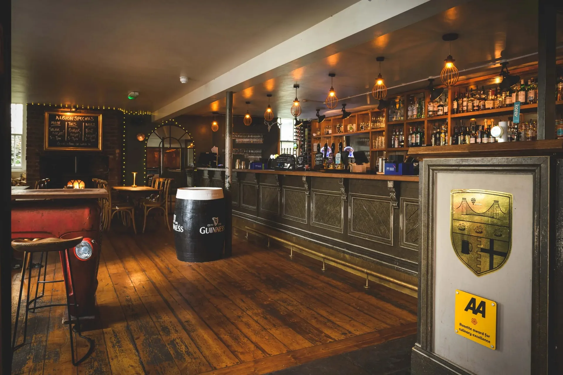 Upstairs @ The Albion — photo 60