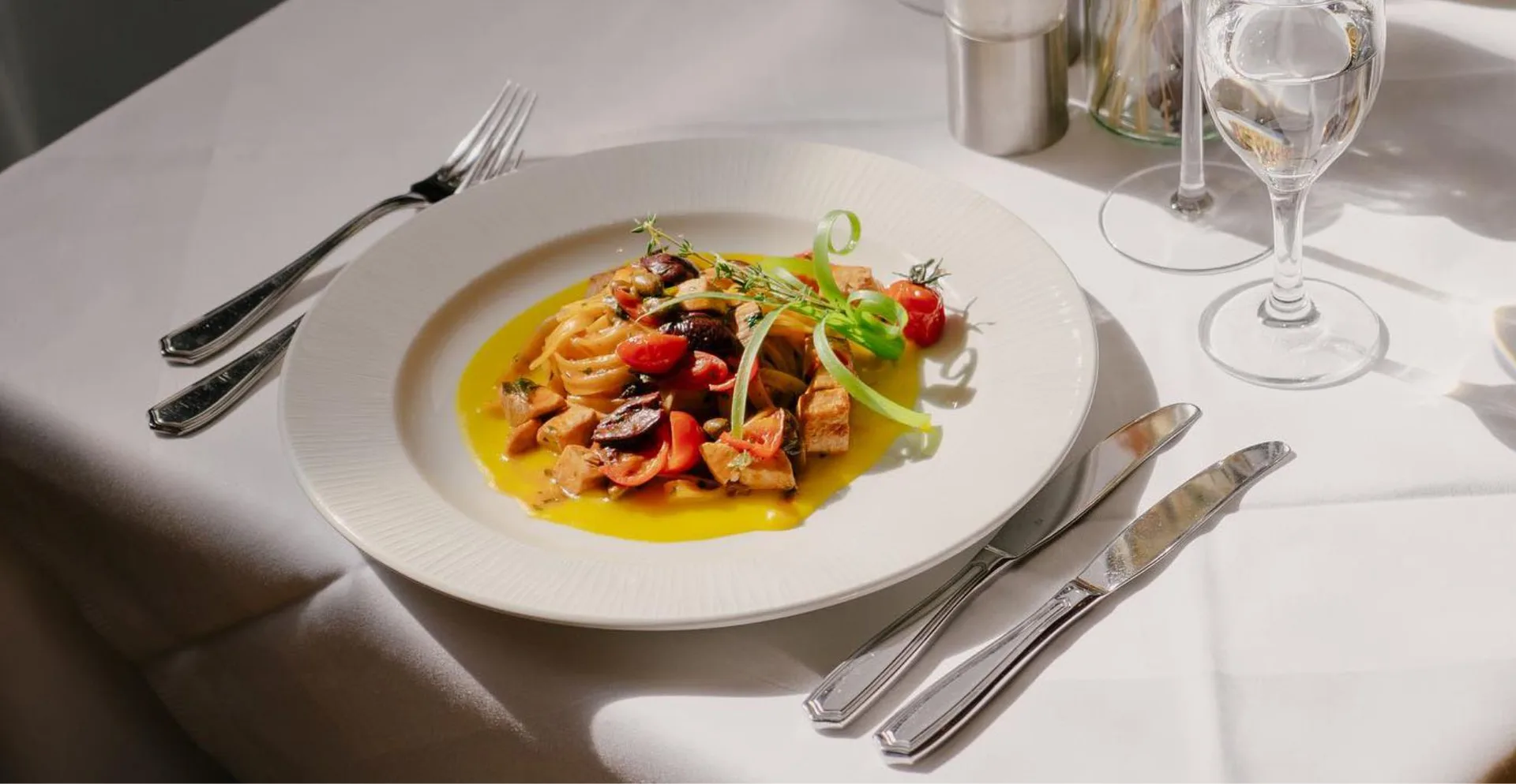 Schlosshotel Grünwald Ristorante — photo 22